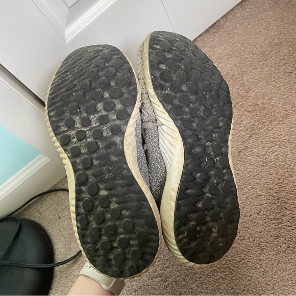 Adidas AlphaBounce Sneaker in Grey - Picture 6 of 7